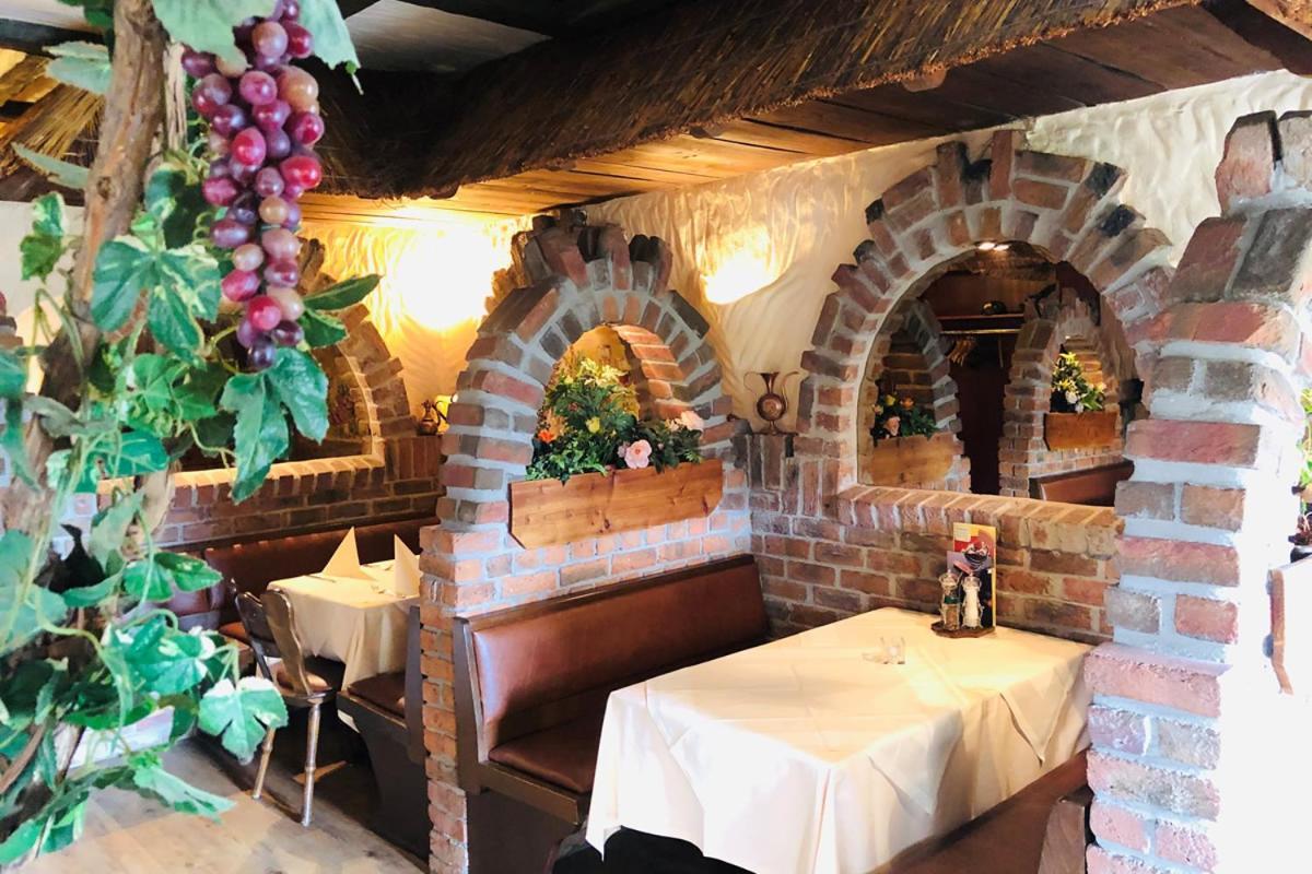 Hotel&Restaurant Miranda Siek Bagian luar foto