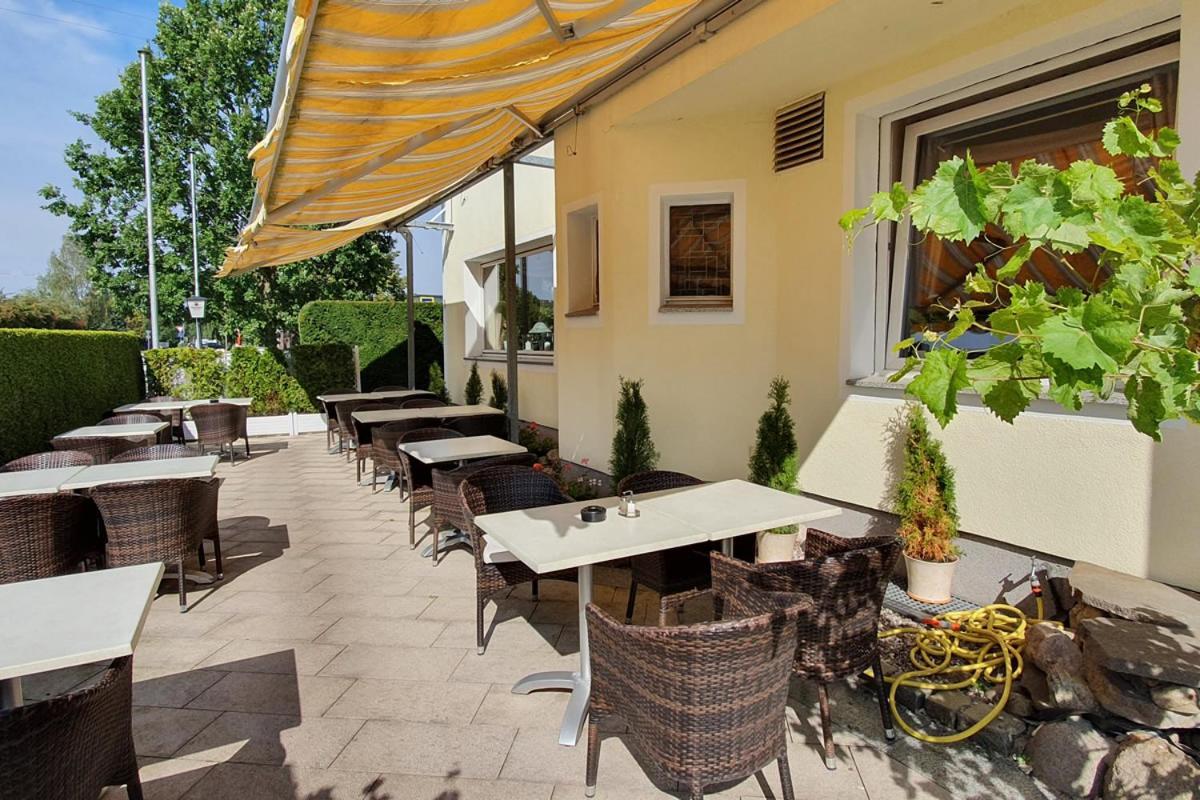Hotel&Restaurant Miranda Siek Bagian luar foto