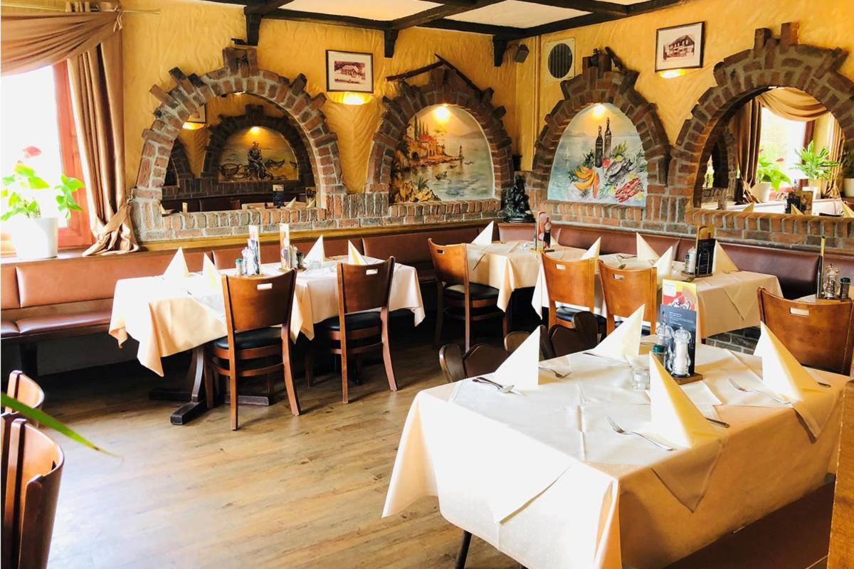 Hotel&Restaurant Miranda Siek Bagian luar foto